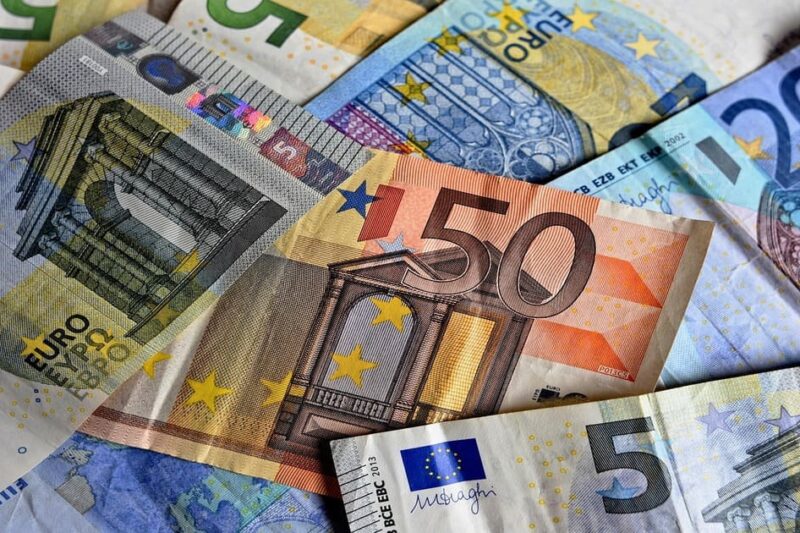 Podpora v nezamestnanosti sa mení. Po troch mesiacoch začne výrazne klesať, maximálne dostanete 1 651 eur